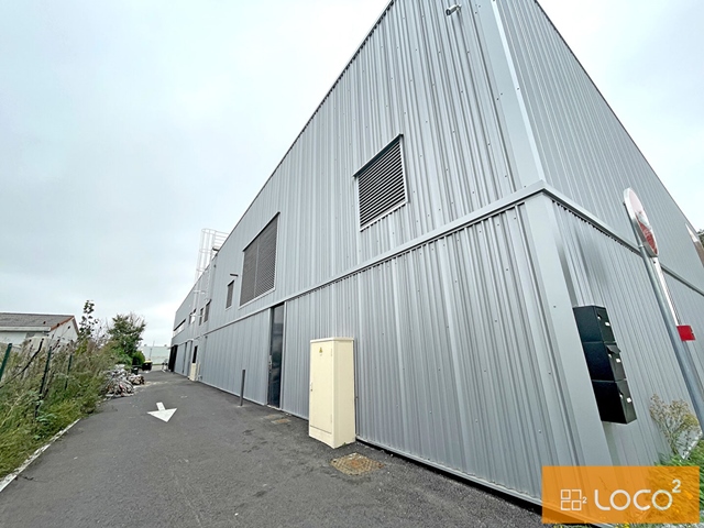 Local Commercial d'environ 800 m²