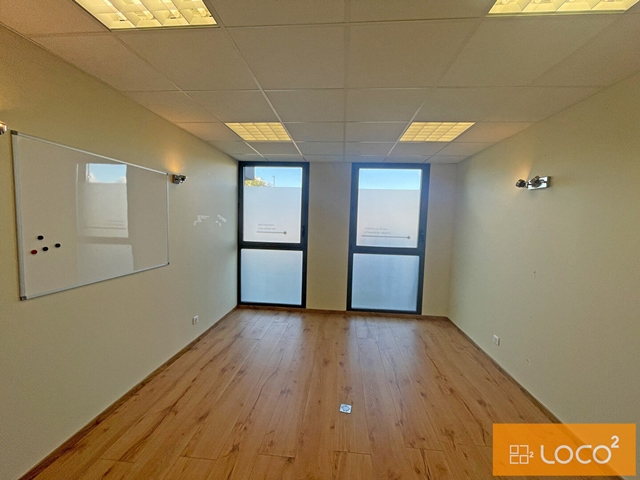 Bureaux de 126 m² - BORDEROUGE