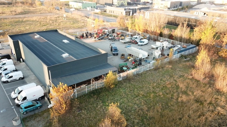 Immeuble de bureaux et stockage à Villeneuve Tolosane